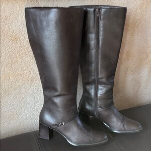 Karen Scott Dark Brown Heeled Boots